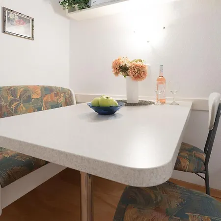 アパート Berolina 505